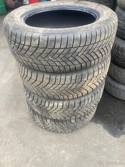 Zanovne zimné pneu 205/55 R16
