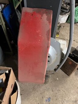 Predám predné blatníky zo zetora 7745