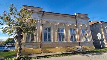 PREDAJ budova v centre mesta Rimavská Sobota