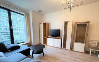 2 izbový moderný slnečný byt s parkovacím státím, centrum,Ba