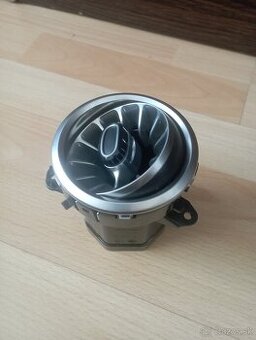 Ventilacii otvor na Mercedes Benz A200 W177 2019-2021