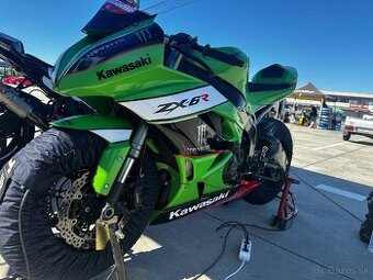Kawasaki ZX6R