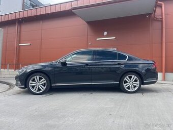 VW Passat 2.0Tdi sedan Top Stav