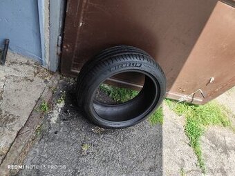 Predám výhodne pneu MICHELIN 225/45 R17,PRIMACY 4