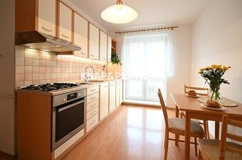 Rezerované - 2 izbový tehlový byt s balkónom,Fraňa Kráľa,52