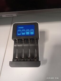 Nabíjačka batériek -DN25 4x AA batérie ETA 2600 mAh – nové,
