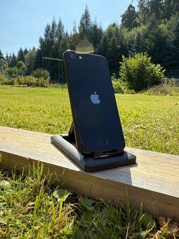 Apple iPhone SE 2022 Black 64GB ❗️TOP STAV❗️ - 1