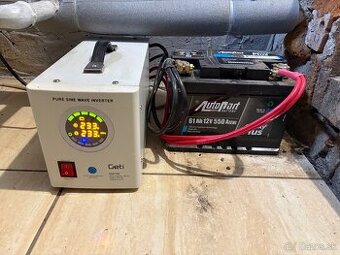 Záložný zdroj Geti 700W