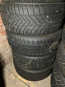 225/45 R17