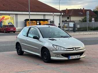 Predám Peugeot 206 2005