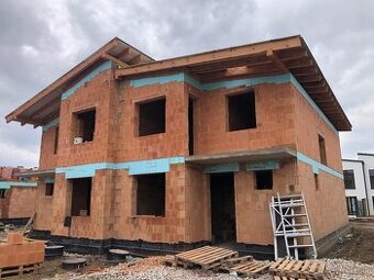 Murárske a betonárske práce – Výstavba domov / Hrubá stavba