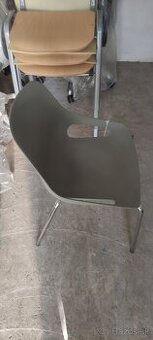 Stolička dizajnová