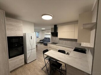 2 izb. zariadený apartmán, ŠUSTEKOVA ul. - 1