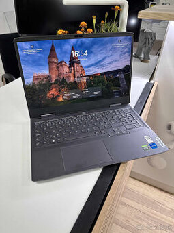 Lenovo LOQ 15IRH8 – výkonný herný