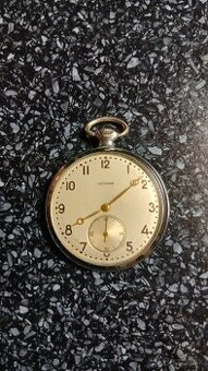 Vreckové hodinky iskra.