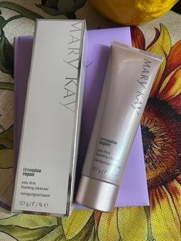 Mary Kay Timewise Repair Volu Firm čistiaci penivý krém