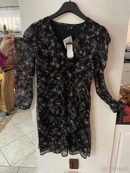 Nenosené šaty 40/42 a Dorothy Perkins 44