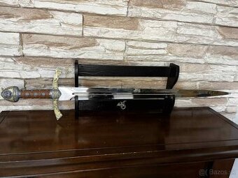 meč s leviou ghlavou