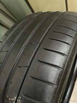 Pirelli 225/40R19