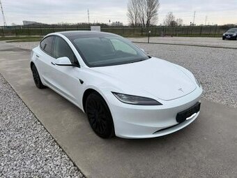 Tesla Model 3 Premium RWD LFP Battery 208kW