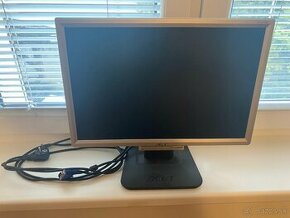 19 palcovy LCD monitor Asus