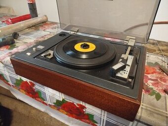 Gramofón RádioTehnika