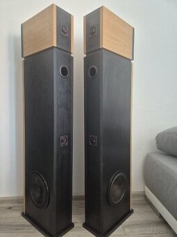 Stlpové reproduktory - vstavaný subwoofer