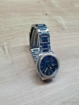 Dámske hodinky casio