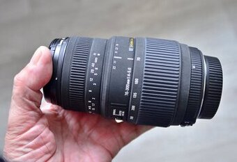 Objektív Sigma 70-300 DG .makro Pre Nikon