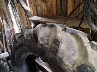Pneumatika 520/70 R38