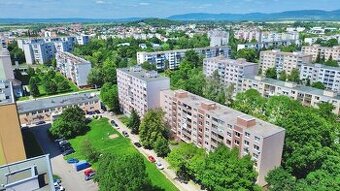 Nádherná 3i chyžka, loggia, zeleň, Okružná
