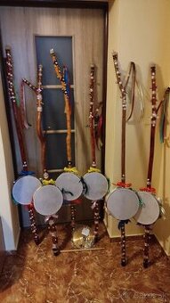 Ozembuchy so strunenim na hranie,  prof poi paličky