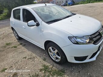 Predam dacia sandero 1,2 benzín 55kw rok 2013