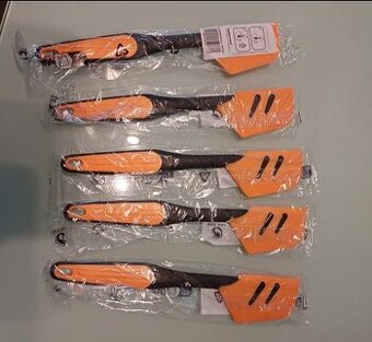 Tupperware silikonová stierka