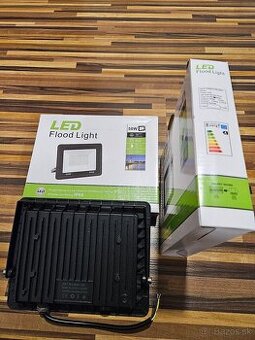 LED, reflektor, halogen, pohybovy senzor