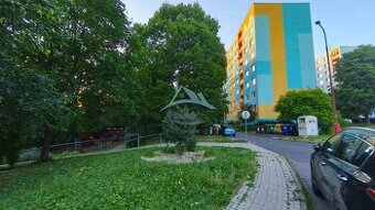 Na prenájom 1 izbový byt na ul. Venevská vo Veľkom Krtíši.