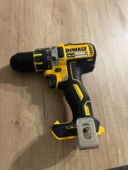 DeWALT DCD790 – kompaktná aku vŕtačka / skrutkovač 18V XR