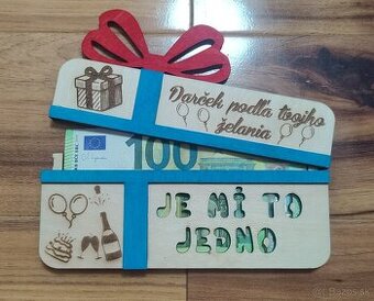 Drevená darčeková karta na peniaze v tvare darčeka Jedno