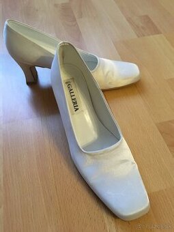 Predám biele topánky veľ.38, svadobne