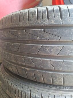 215/45 r18  hankook