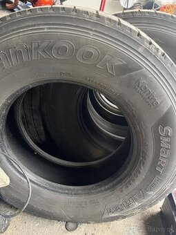 Predám 295/80R22,5