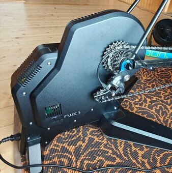 Predám Tacx Flux S