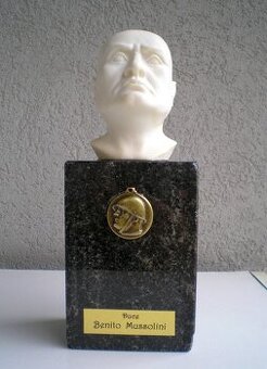 Busta B. Mussolini