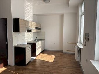 Prenájom - 2 izbový byt v Priekope