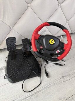 Thrustmaster Ferrari 458 Spider Racing Wheel pre XBOX ONE