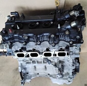 Toyota Yaris 1.33 VVTI 2011 predám MOTOR 1NR-FE