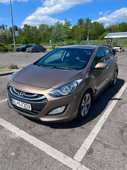 Hyiundai i 30 - 2012