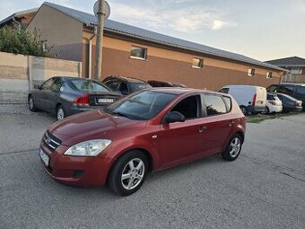 Kia ceed 1.4 benzin