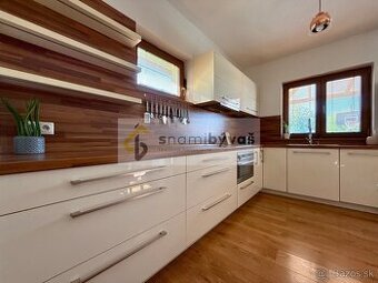 5 i RD s garážou, pozemok 1205 m2, Valaliky