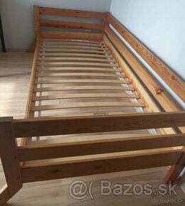Drevena postel 90x200 s matracom - 1